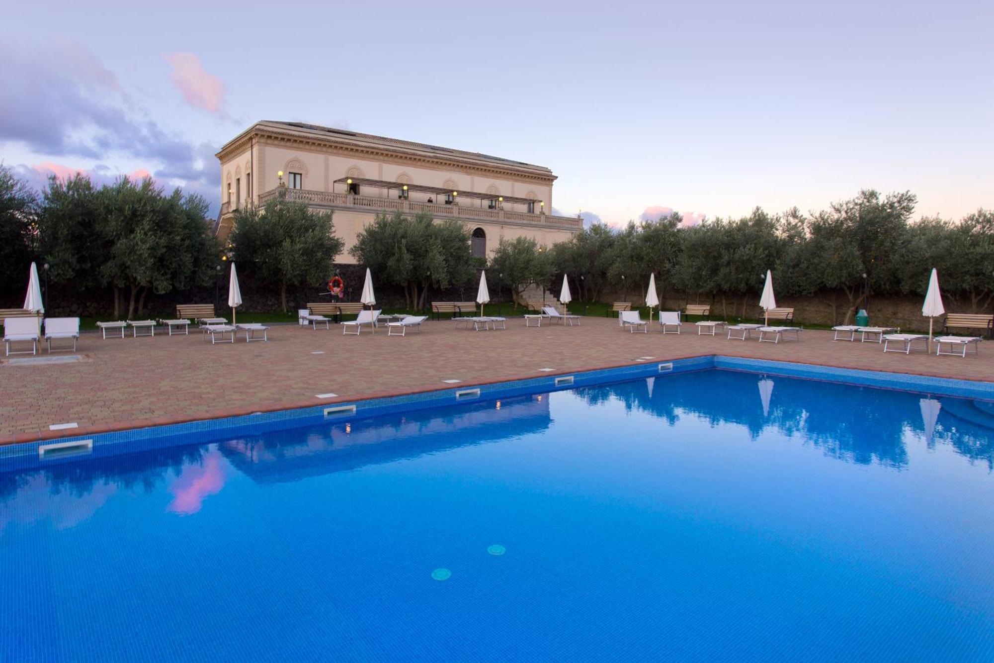 Feudo Vagliasindi -Wine Experience- Guest House Рандацо Екстериор снимка