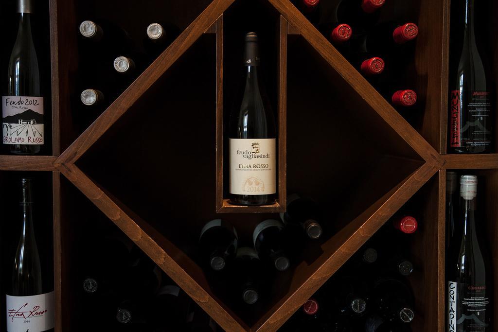 Feudo Vagliasindi -Wine Experience- Guest House Рандацо Екстериор снимка