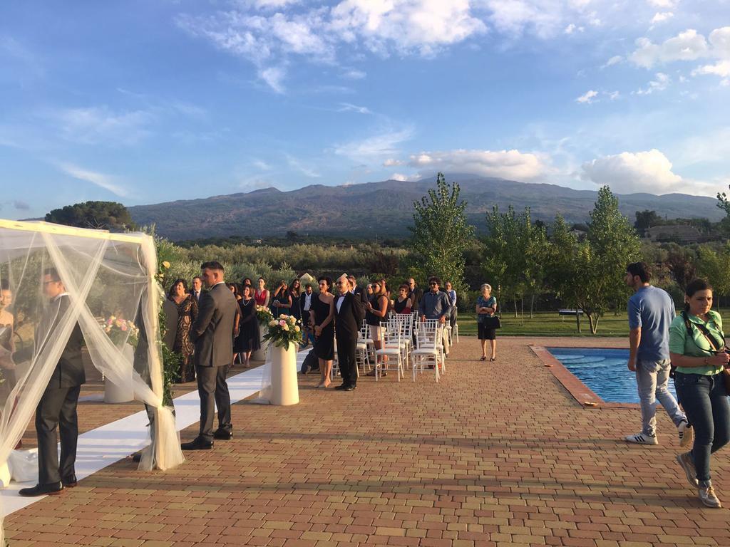 Feudo Vagliasindi -Wine Experience- Guest House Рандацо Екстериор снимка