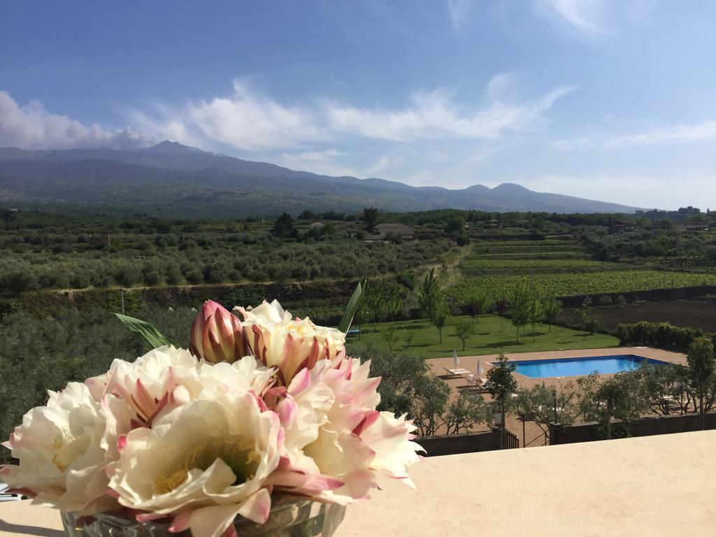 Feudo Vagliasindi -Wine Experience- Guest House Рандацо Екстериор снимка